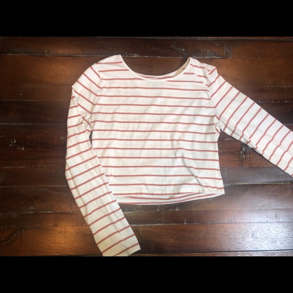 Crop top with red and blue stripes!
